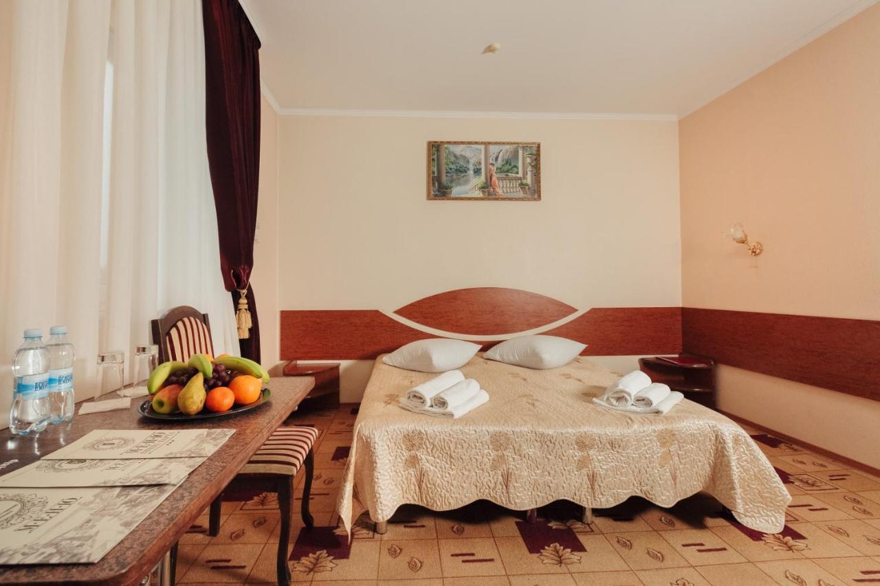 Stanislavskiy Dvir Ivano-Frankivsk Exterior foto